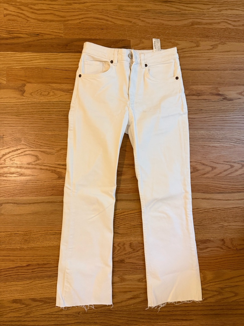 Zara Women’s White Flare Jeans
